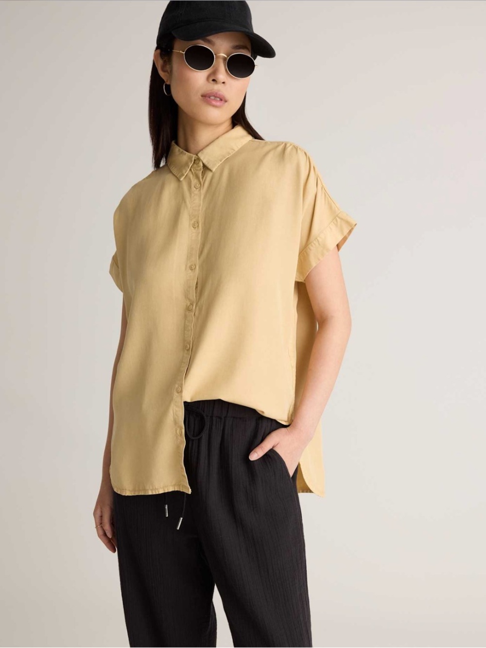 Quince Women's Vintage Wash Camp Shirt Medium